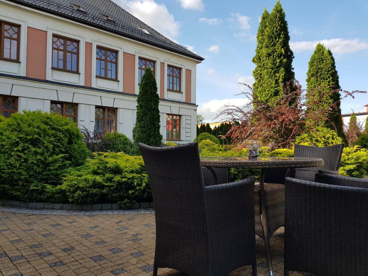 Rezydencja Pod Zegarem Trzebinia  Exteriér fotografie
